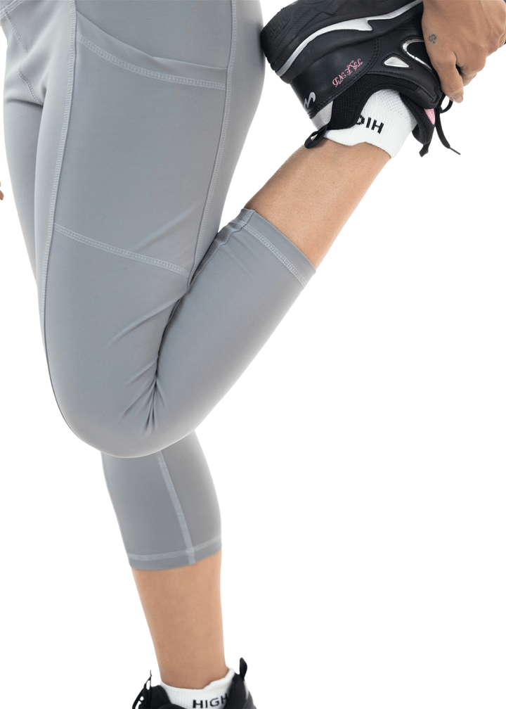 Grey Sports Bra-Capri Pant Co-Ord Set - HNAthleisure